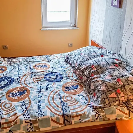 2 Bedroom Lovely In Apartment Wladyslawowo